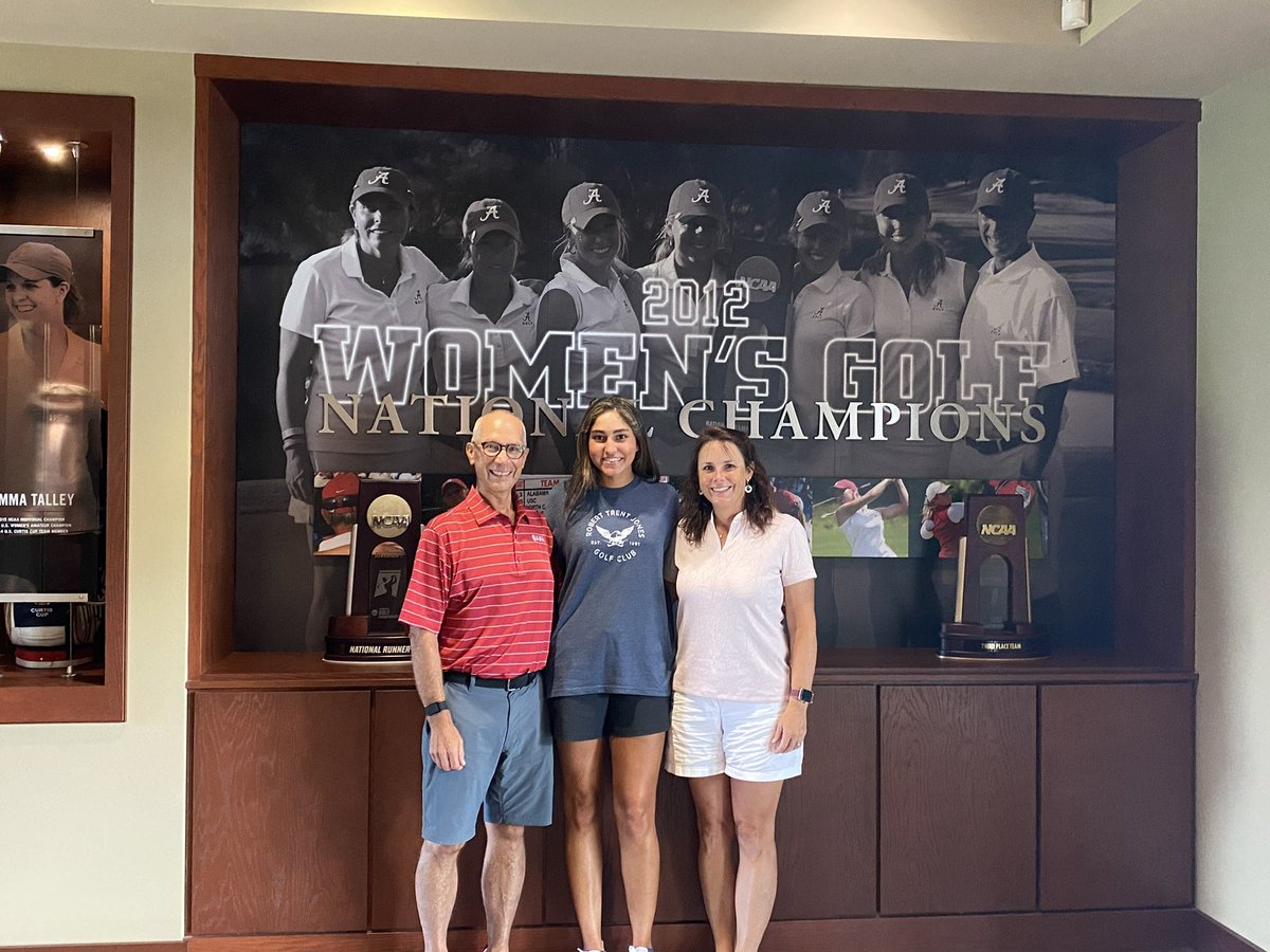 I’m super excited to be able to say I’m continuing my golf career at the University of Alabama!!  Thank you @UACoachPotter  @srosenstiel for giving me this opportunity!!
Roll tide baby🐘🤍❤️ #alabamalife #alabamaathletics #RollTide #alabamawomensgolf