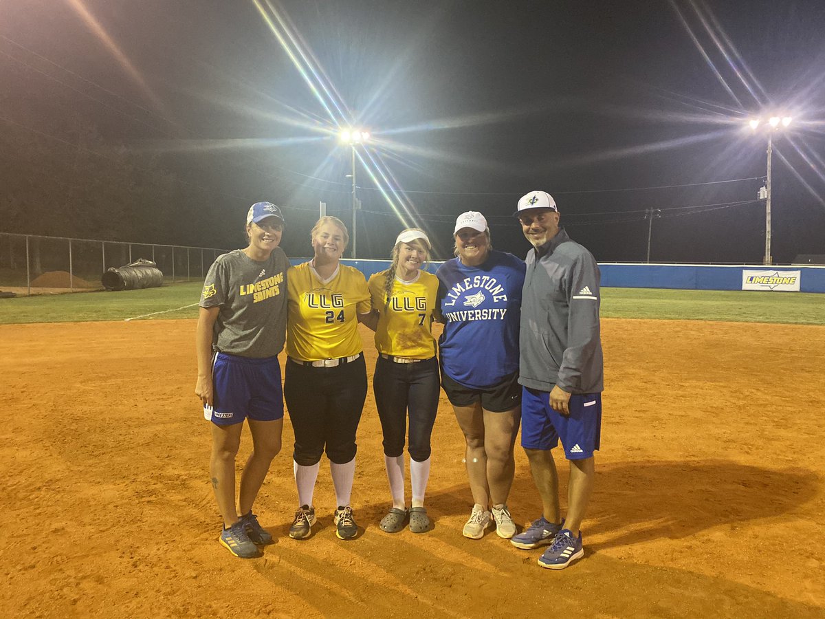 RooHowell2023's tweet photo. Had a great experience at the limestone!! Coaches and players were amazing! Can’t wait to go back! @LimestoneSball @SMCPioneerSball @TaylerRylee @LLGPedy_2023 @LLG_Pedy @llpcoach @Linda_McGowan14 @kjhyatt6 @MarkTucker704 @DwaynePrince17 https://t.co/hUlZo27guu