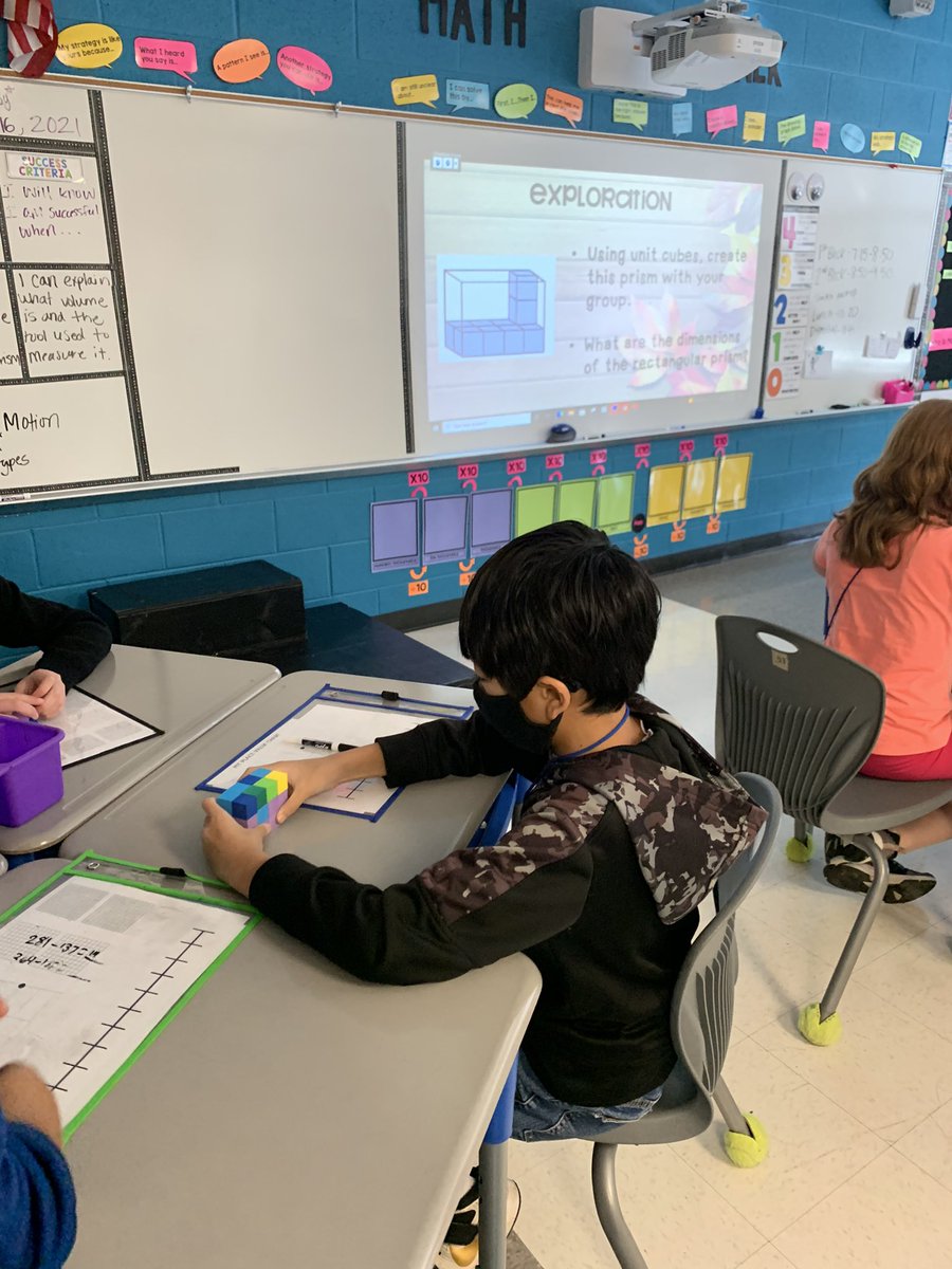 MrsElliott_JCE's tweet photo. I am so proud of all the connections these kiddos made last week during the first part of our volume unit. #buildingconceptualunderstanding @JCElem_RCS @SusanLoveless23 https://t.co/lzJxt02hjH