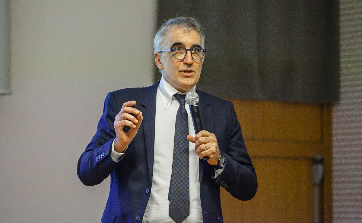 Sipuofare24's tweet photo. Per SI PUO' FARE IN CUCINA @AngeloRiccaboni , ordinario dell'Università di Siena illustrerà il percorso possibile delle imprese verso la sostenibilità. Domani alle 8 e 30 su @Radio24_news https://t.co/2I7PvuRXXm