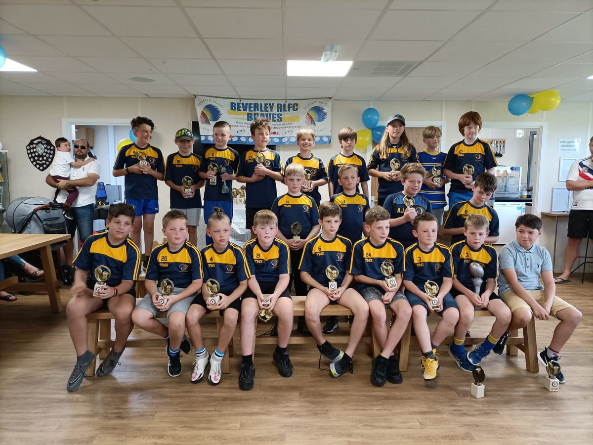 airlie_bird's tweet image. Had a fantastic day celebrating the progress that @BeverleyBravesA u9s have made this year. Big thanks to all the parents and siblings for their support. Also @PhilLamb9 @SlingerAS @TigerInnBev #MindHEALTH &amp;amp; #BeverleyWestwoodLions Another great year done.