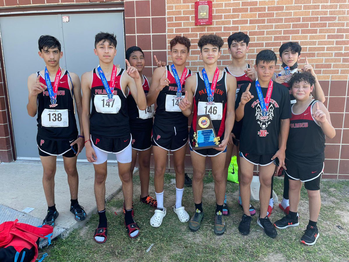 PhsBasketball6's tweet image. 🥇 today. Great job freshmen 🏀 boys