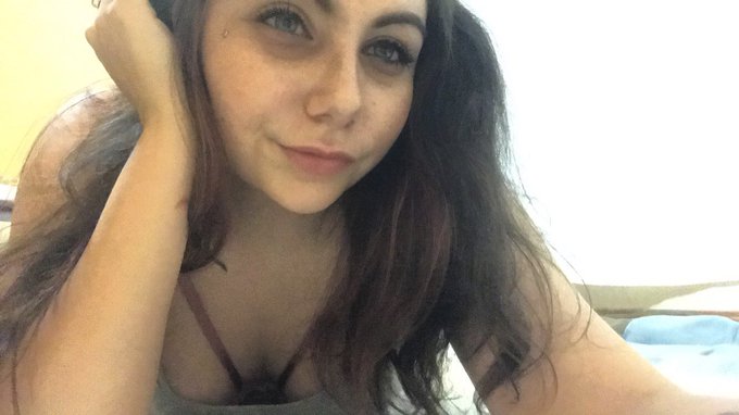 🎶 Please, don't let me down You better come around 🎶  😈 link in bio https://t.co/29CCHrblTm