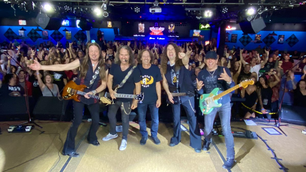 Kick-ass time last night at the #DiamondMusicHall - you guys rock!

Next stop: Oct 2 - @KipWinger in Louisville, KY

See all tour dates at wingertheband.com

#Winger #WingerTheBand #WingerBand #KipWinger #RebBeach #RodMorgenstein #PaulTaylor #HowieSimon #RocknRoll