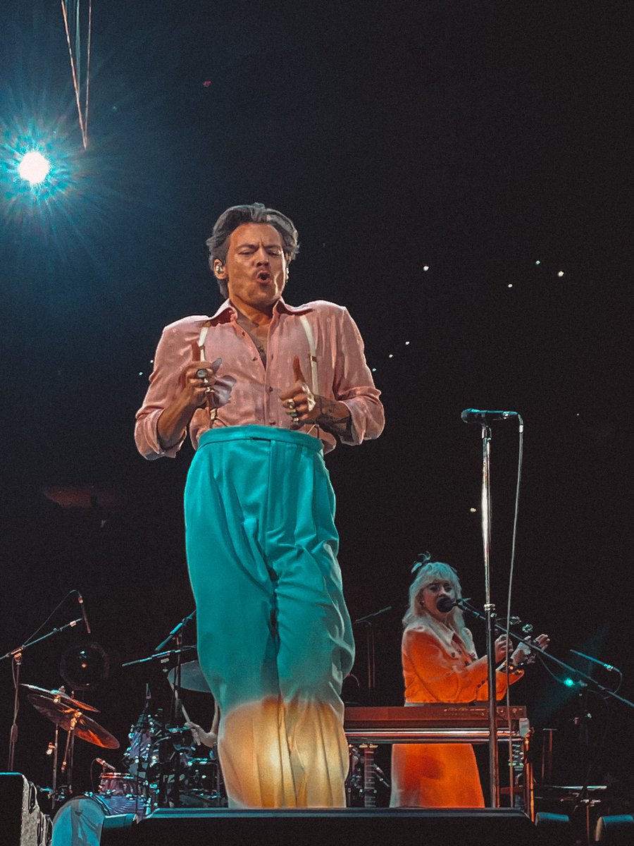 ellpaphoto's tweet photo. Harry Styles LOT. Philadelphia Wells Fargo Center. September 17th 2021. https://t.co/GC8cZyDWjL