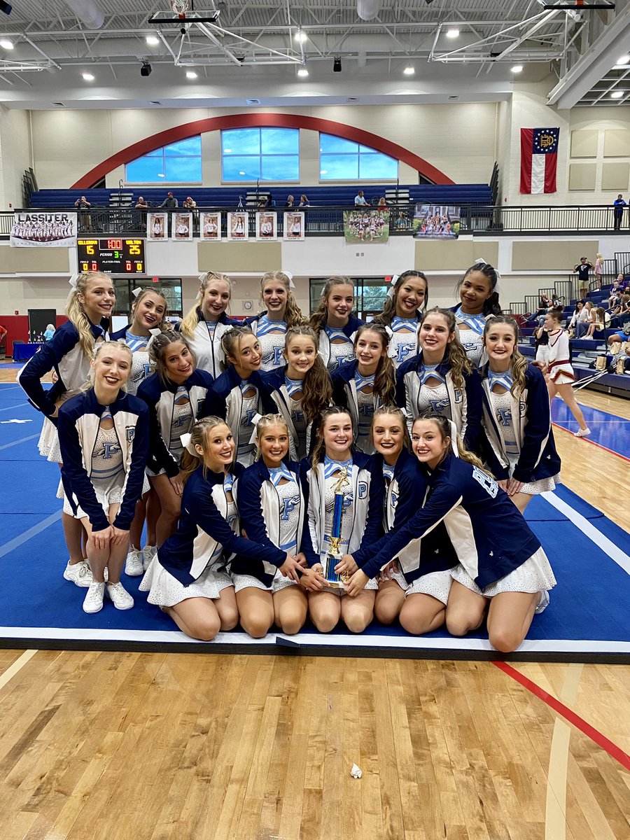 PopeCheer's tweet image. First comp, FIRST PLACE! Way to go ladies 💙 big thanks to all our supporters that came out and cheered us on today! #m2m #gfllfg 🚀