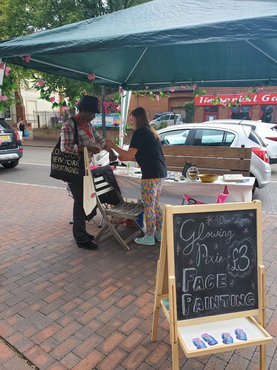 Baamagirl's tweet photo. Feeling too old for face painting? Have it on your arm!😊  Great day out today with fellow Councillors Diane and Mark hosting one of many #ShoppingEvents in #NewportPagnell #❤NP https://t.co/7Y9O7yvmN1