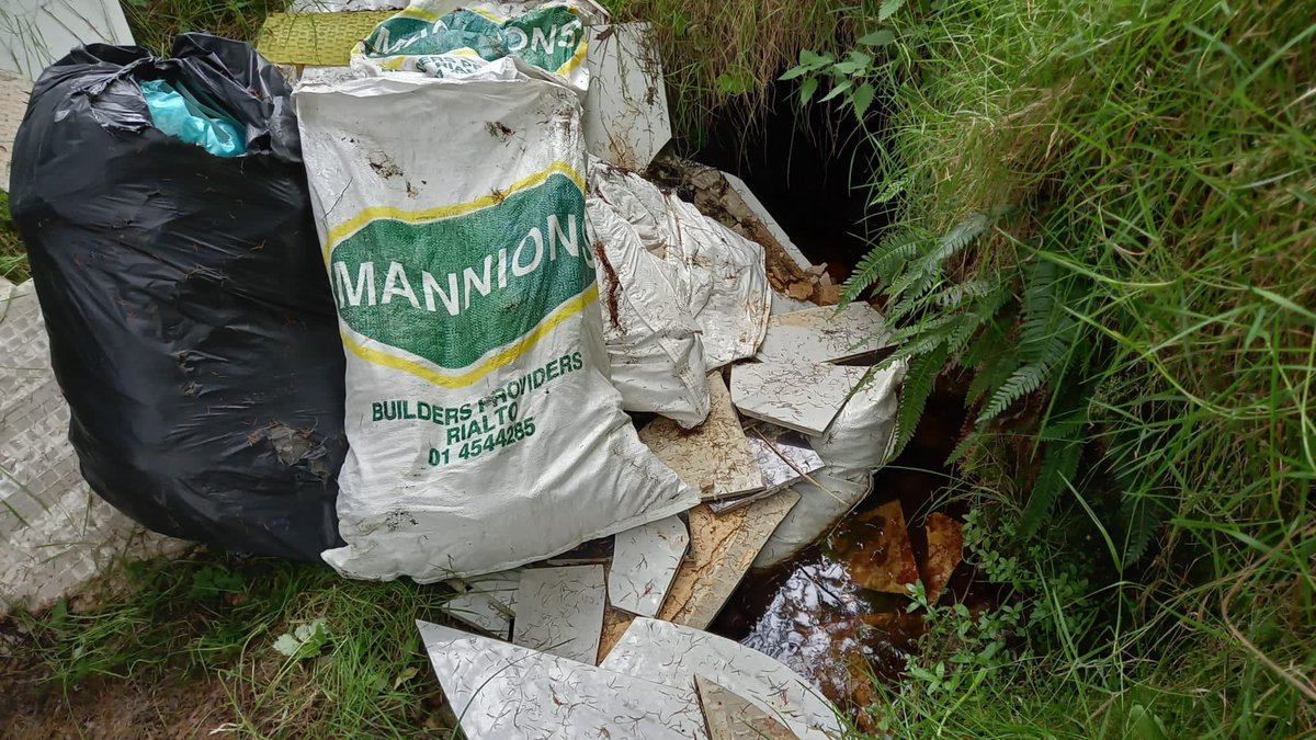SavetheHellfire's tweet image. Shocked once again to see builders waste dumped in the stream at the viewing point on Military Road. #litter #leavenotrace @sdublincoco @PureProject1 @DublinLitter @DodderMugs @litter_mugs @DeptCulturelRL @DeptHousingIRL