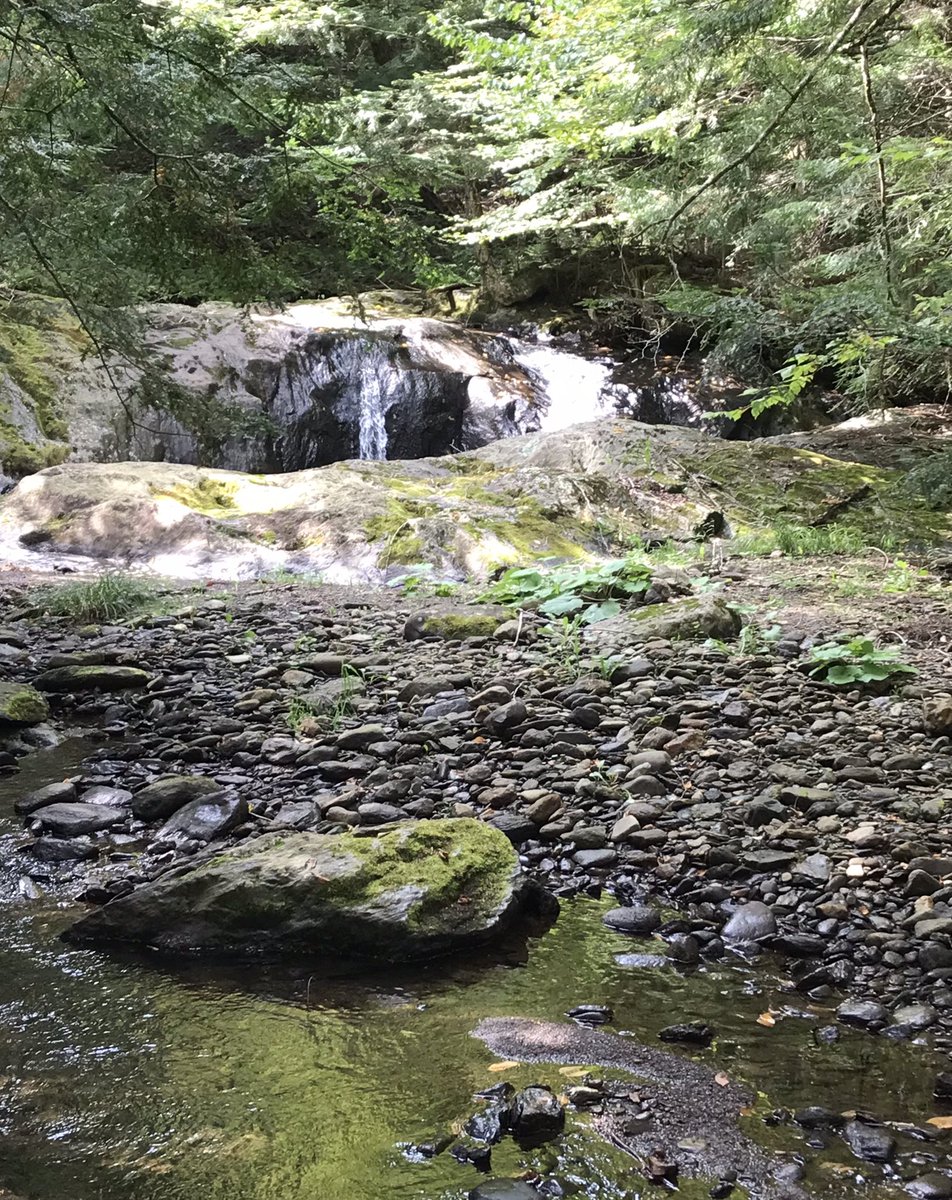 A piece of my sanctuary. #vermontbeauty #selfcare #weekendlife