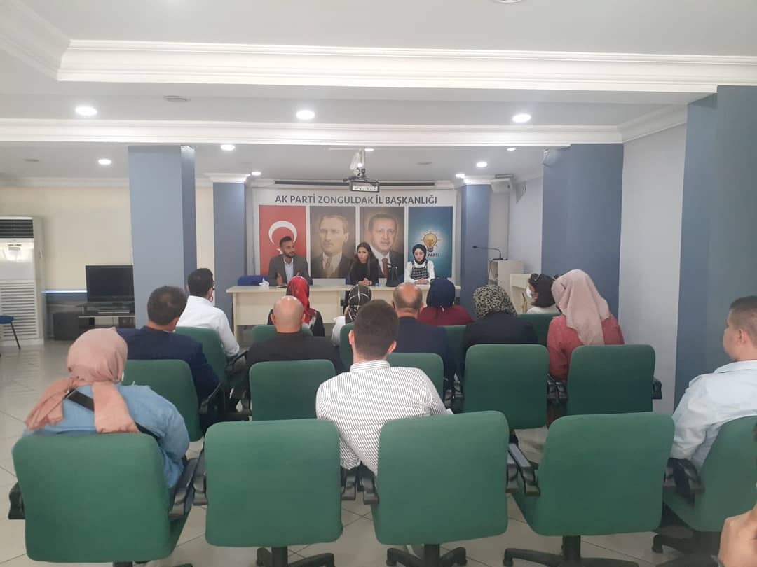 Akgenckilimli's tweet photo. Zonguldak Ak Parti Gençlik Kolları Seçim İşleri Başkanları Toplantısına İlçe Teşkilat Başkanı Besire Demirci Katılım Sağladı. https://t.co/IUX8VN11uy