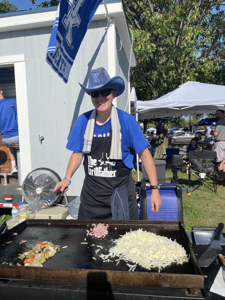 normherald's tweet photo. #weareUK #tailgatekings https://t.co/14qIdyVzLH