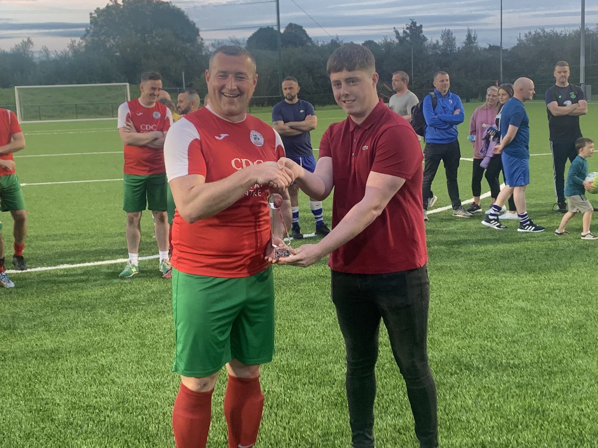 CarlowSoccer's tweet photo. We have our Mullins Memorial cup winners @PatsAfc who beat @StFiaccsFC four nil. Michael Mullins presents the player of the match to Brian Maguire and Martin Mullins presents the Martin Mullins cup to John O Neill captain https://t.co/srGkiGWwWf