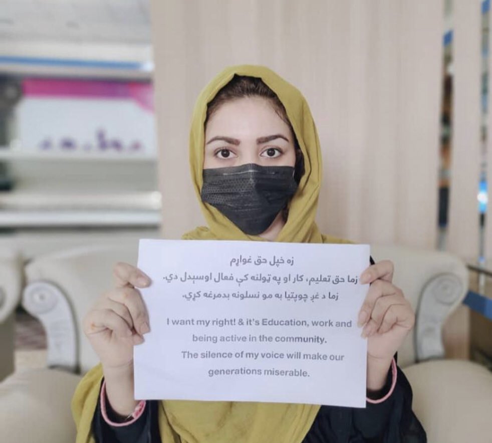 shukriaahmadzai's tweet photo. زه خپل حق غواړم 
زما حق تعلیم، کار او په ټولنه کې فعال اوسېدل دي.
بل
زما د غږ چوپتیا به مو نسلونه بدمرغه کړي. I want my rights
 My rights are education, work and active living in the community.
 Next
 The silence of my voice will make our generations miserable. https://t.co/tNH5rakRbM