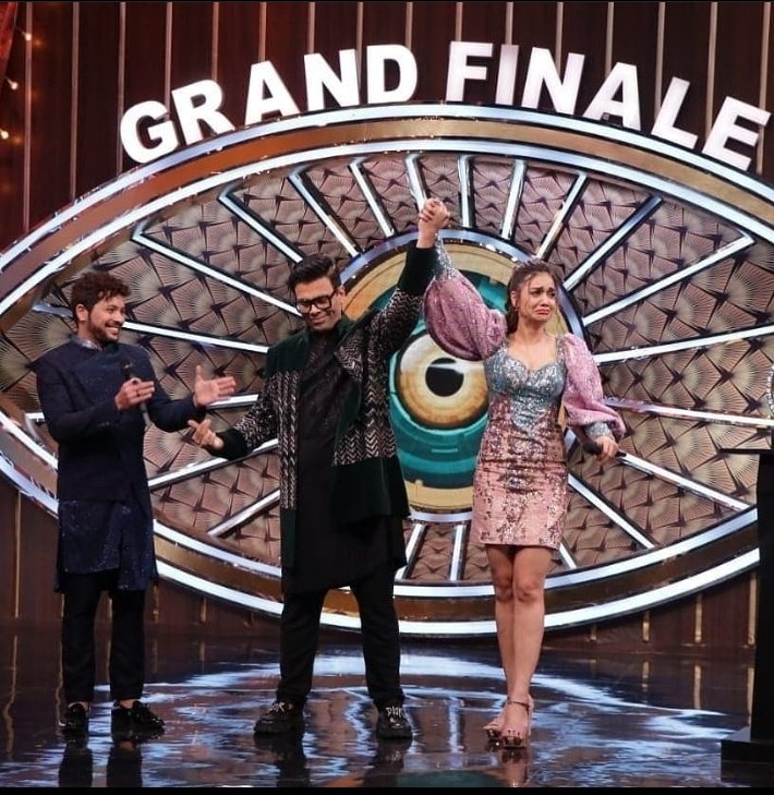 TalukdarArohi's tweet photo. My favorite divya congratulations ❤❤❤ I'm praying for her that she could wins ❤❤❤ most deserved I love you ❤❤😘😘😘😘😘😘 #BiggBoss15OTT #DivyaAgrawal #BigBossOTT now i want to see divya in big boss 15😊😊#BiggBoss15 https://t.co/vlla8TuDUC