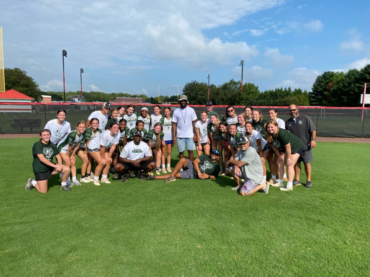 MILjustWORK's tweet photo. Me and this group about to lock in and goto work this off-season @DelawareCobras #IJW https://t.co/rm0B6LpV8X