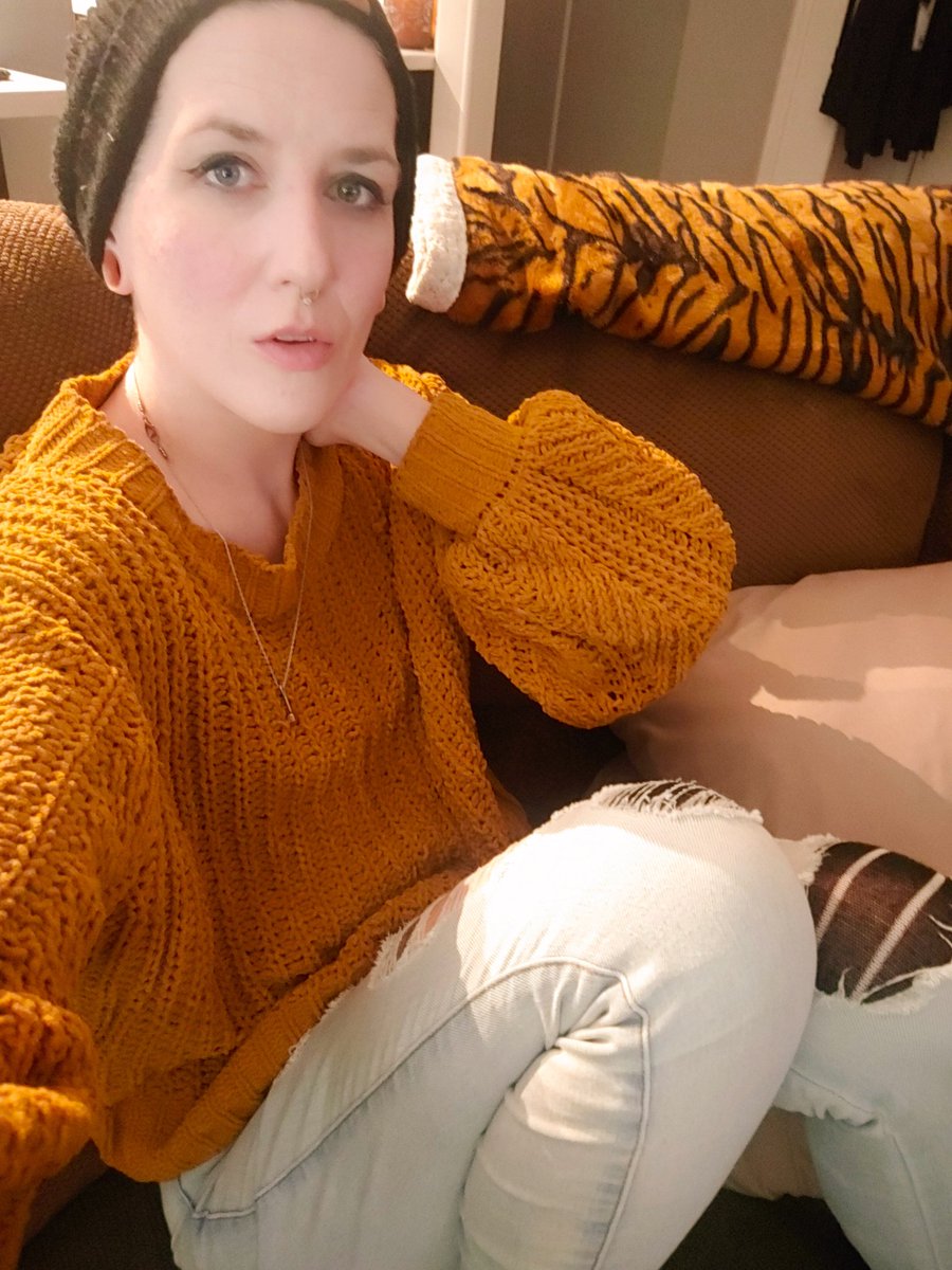Hi Sweet Beings. I know I haven't been making content much lately or posting much at all. But I'm still here. 

I lost my day gig "not a good fit" and been dealing with some troubling physical and mental health stuff. 

Those of you who have stuck by me I appreciate the love. 💛