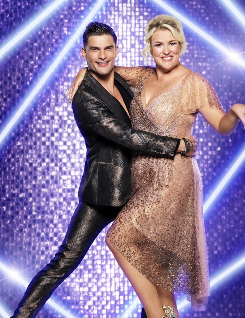 SARA &amp; ALJAŽ YESSSSS!!! #Strictly #TeamSara