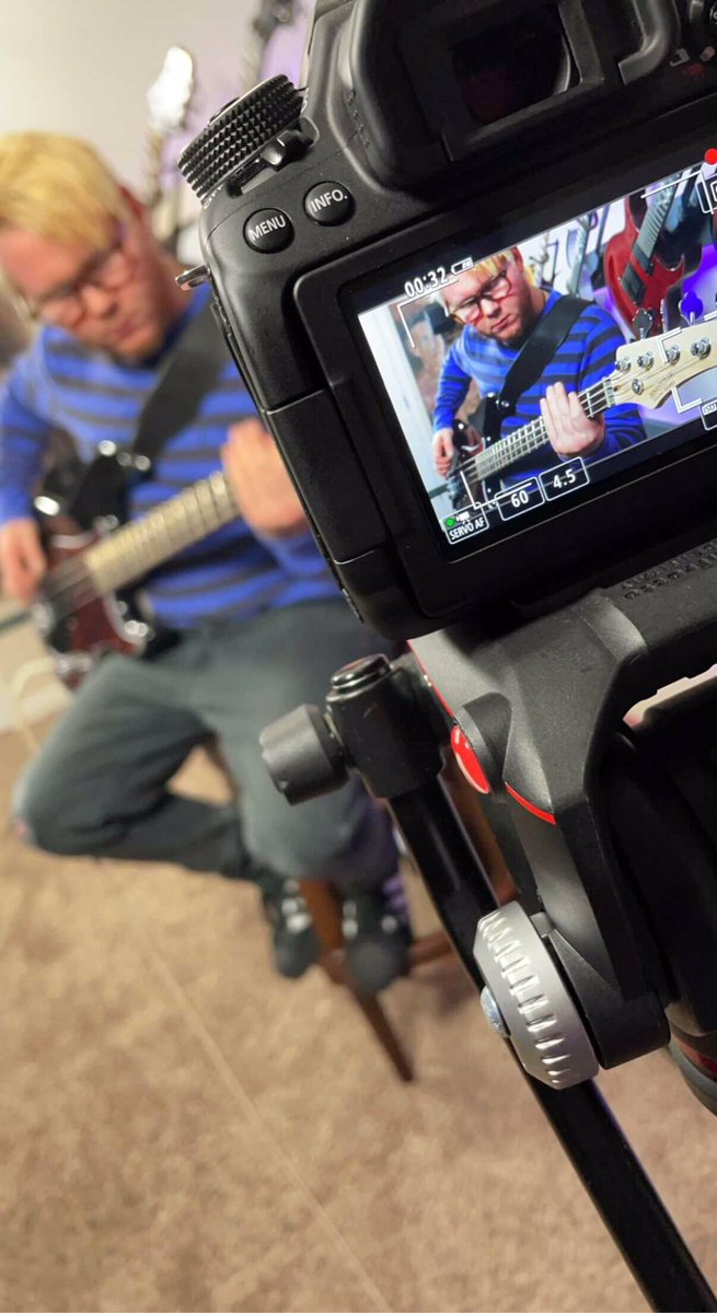 TailsMurdock's tweet photo. Testing out a new line of basses from #NashvilleGuitarWorks available through @TonalAutonomy #TonalMusicInc https://t.co/2UhDLX2sJO