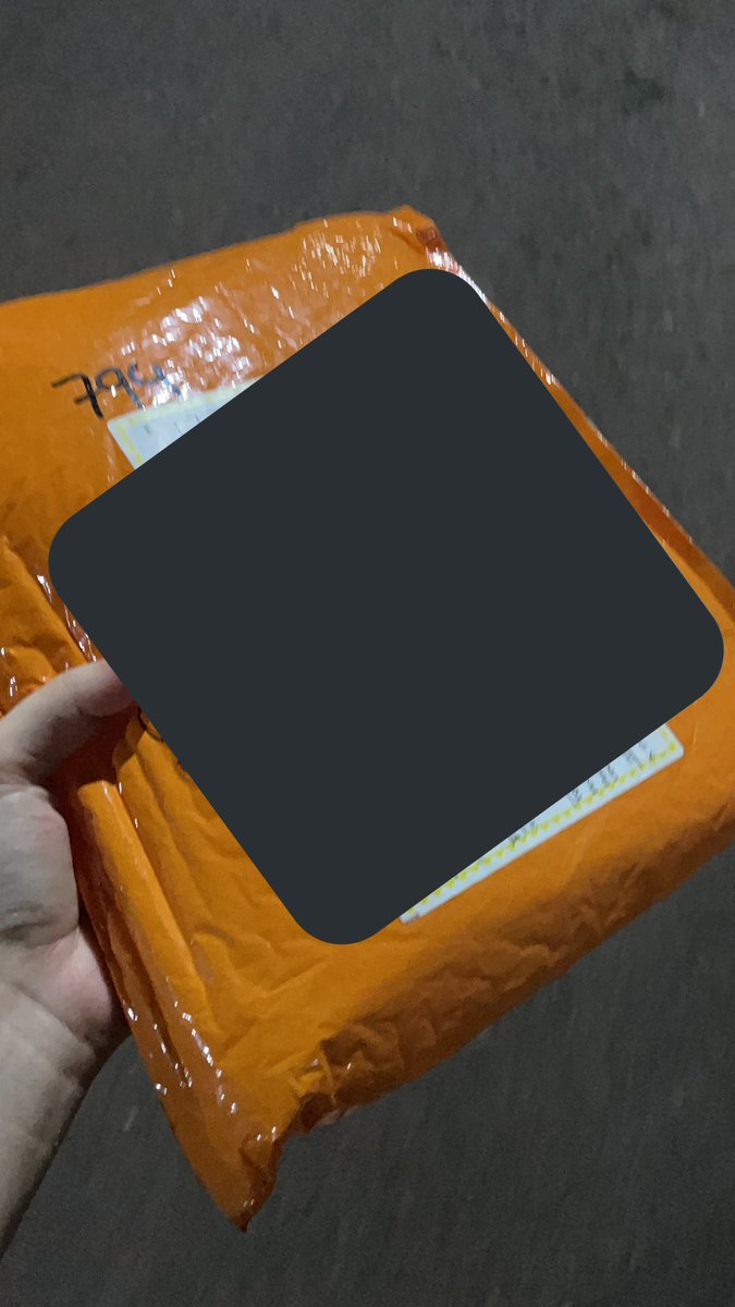 CtbaBia's tweet image. Olaaa!!! Queria muito agradecer a @HoshiStore pela paciencia e compreensão nessa longa jornada para receber kskekwkw depois de quase 2 anos! Chegou tudo certo e sem nenhum arranhão 💕! Mais uma vez obrigada