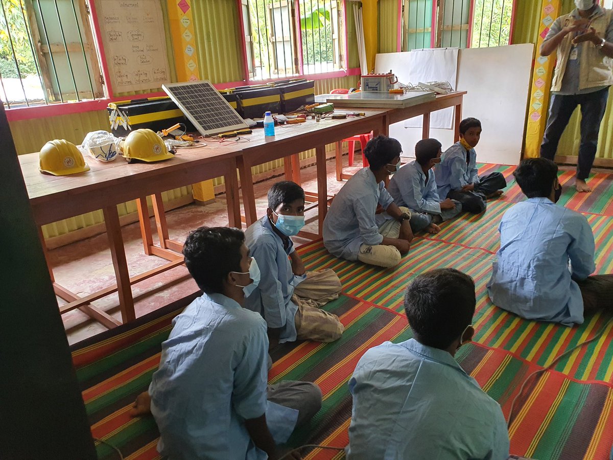 RezaKChyBD's tweet photo. Happy to see 3 multipurpose center, we have 20 such centres, training 1260 host &amp; 7140 #Rohingya #Rerefugee youths, 50 % females, 3 % disables, 60 trainers on 10 different trades, employed 160 volunteers from refugee. All are busy 9 to 5. Thanks to @UNICEFBD. for partnering. https://t.co/NsIMURmDj1
