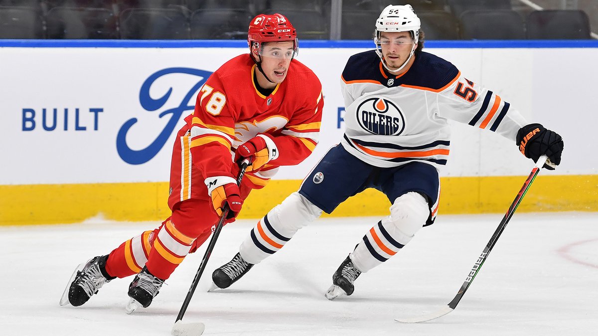 NHLFlames's tweet photo. A few snaps from Edmonton 📸 https://t.co/dwu0onteoL
