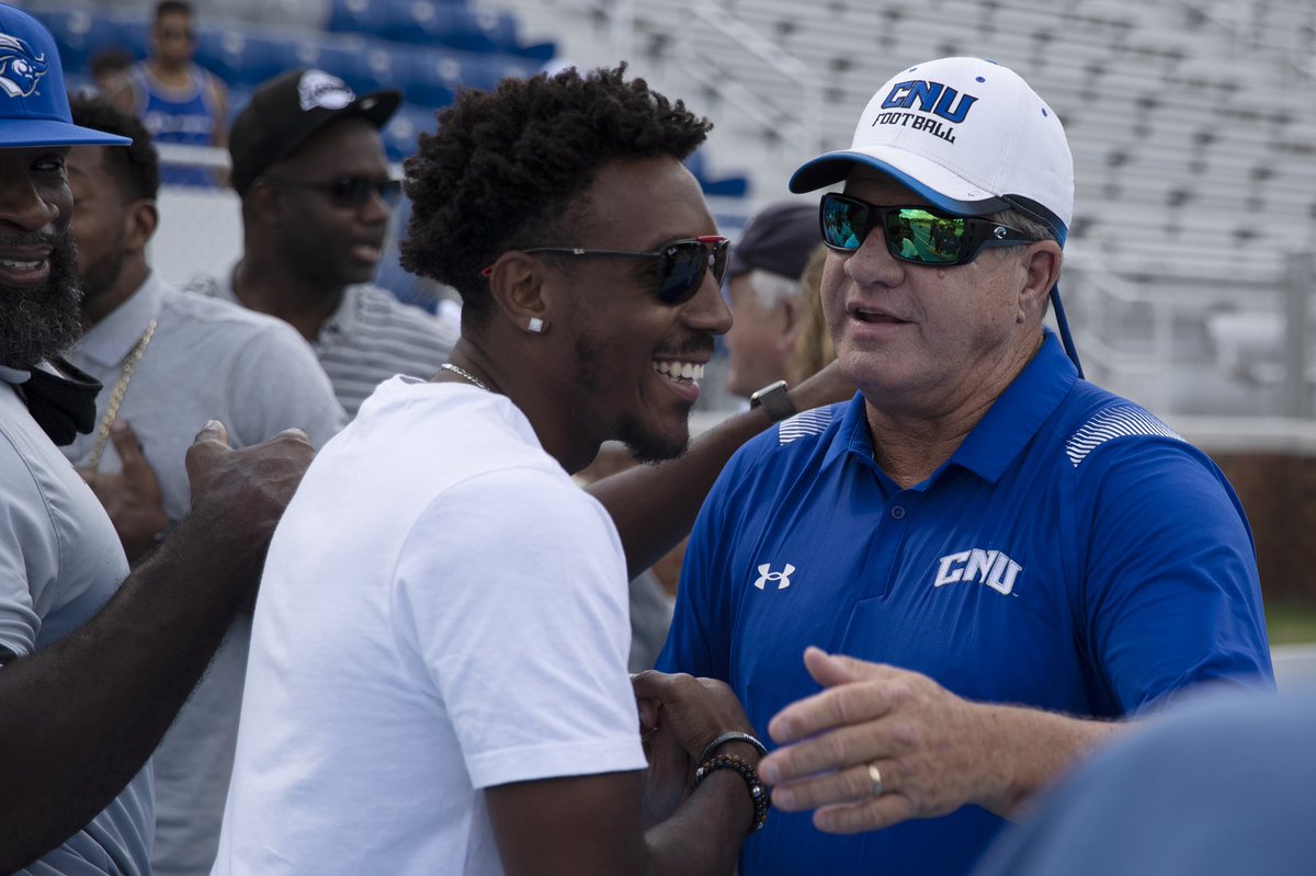 CNUcaptains's tweet photo. The field at TowneBank Stadium has a new name! 

Kelchner Field honors the legacy and impact of Christopher Newport’s first head football coach, Matt Kelchner, who led the Captains to a 109-60 record during his 16 seasons in charge. 

Congratulations Coach Kelchner! https://t.co/bbjEbDweb6