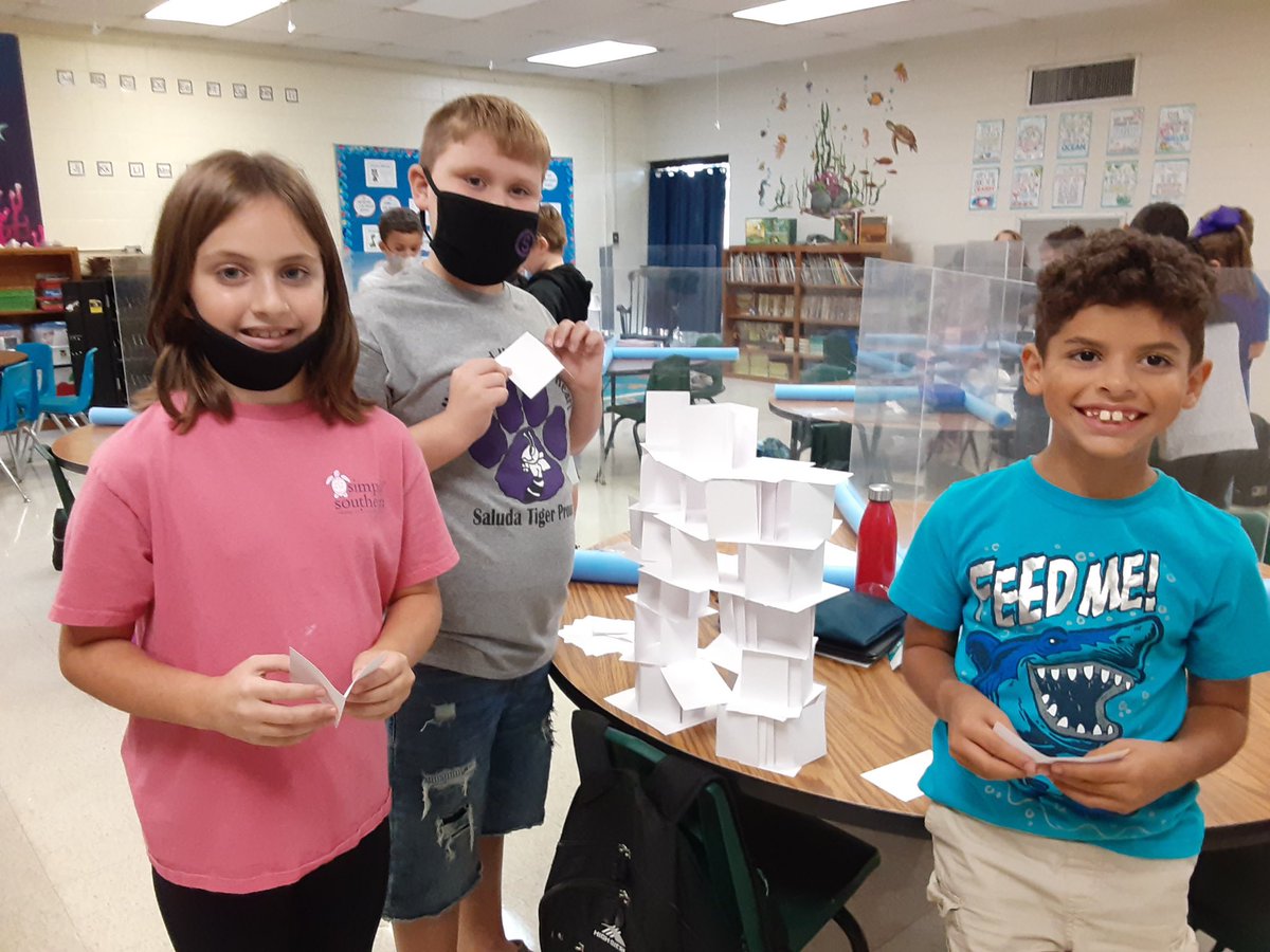 HESHORNETSROCK's tweet photo. Students in @AkayJackson1 class were challenged to build a stable structure using index cards, in order to display a small stuffed animal. They had to build structures that were freestanding and as tall as possible. The challenge had to be completed in 9 minutes.#handsonlearning https://t.co/eoAR1XdU6O
