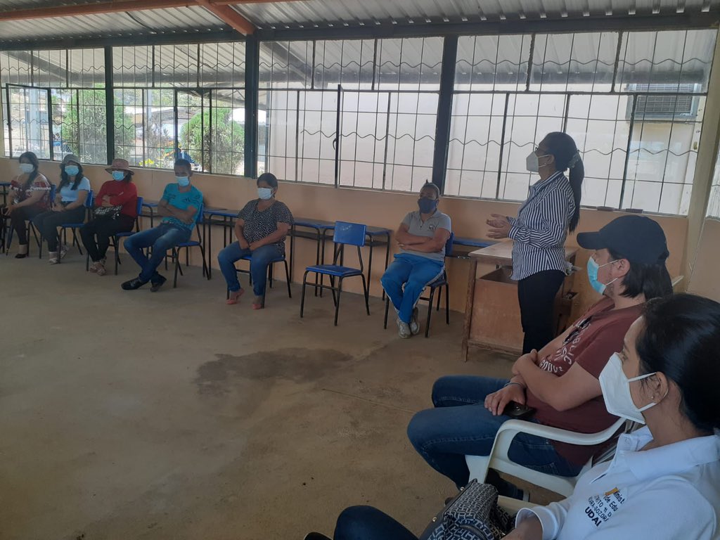 #EncontrémonosPorLaEducación Cierre Puntos de Reencuentro: CB La Victoria, CB 18 de Noviembre,EEGB Dr Carlos Roman H, Directivos, Docentes, Autoridades, Personal Distrito 11D07 <a href="/mariabrownp/">María Brown Pérez</a> <a href="/camiloaep/">Camilo Espinosa</a> <a href="/andreschiri/">Andres Chiriboga Z.</a> <a href="/sebsalnic/">Sebastián Salazar N</a> 
#9MillonesDeGracias
#FuertesPorLaEducación