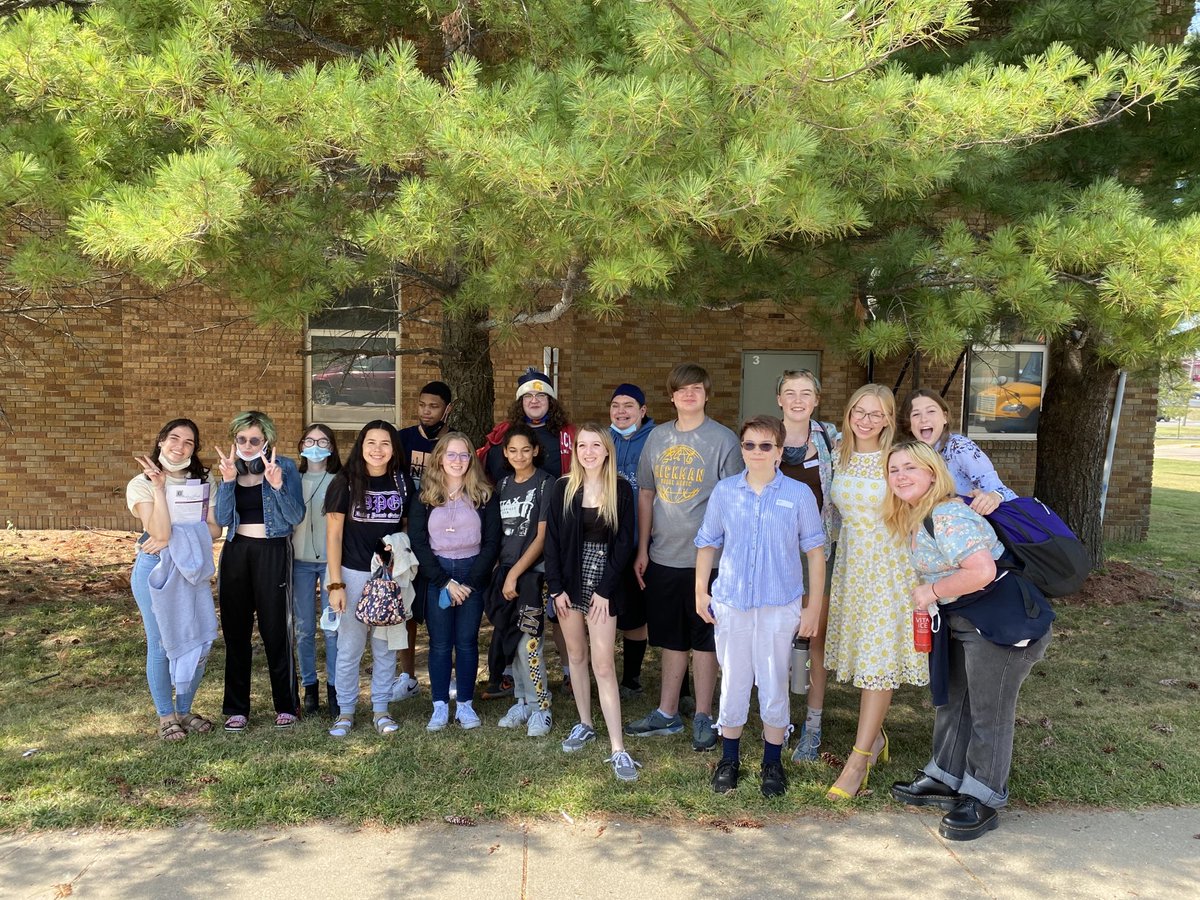 HickmanVocal's tweet photo. Having a great day with these Hickman singers and our friends from Battle. Northeast District Choir auditions 2021. ⁦@cpsfinearts⁩ ⁦@KewpieMedia⁩ ⁦@HickmanHS⁩ ⁦@HickmanPTSA⁩ https://t.co/4RhuevukL9