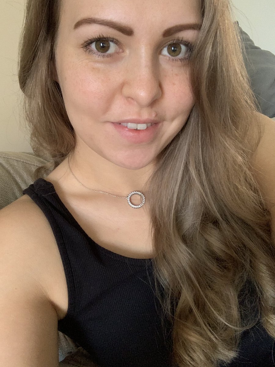 EmilyMarch1993's tweet photo. It’s been a while…so here’s my face👍🏻 https://t.co/t0YUvNqtoY
