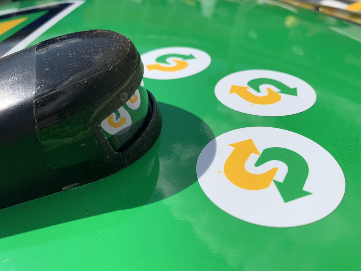 AndyVJeffers's tweet photo. The @Subway Delivery in-car camera will ride with @KevinHarvick tonight at @BMSupdates in the #4 #EatFreshFast @StewartHaasRcng Mustang. #NASCARPlayoffs
7:30ET | NBCSN | #ItsBristolBaby https://t.co/jkB1PQZssG