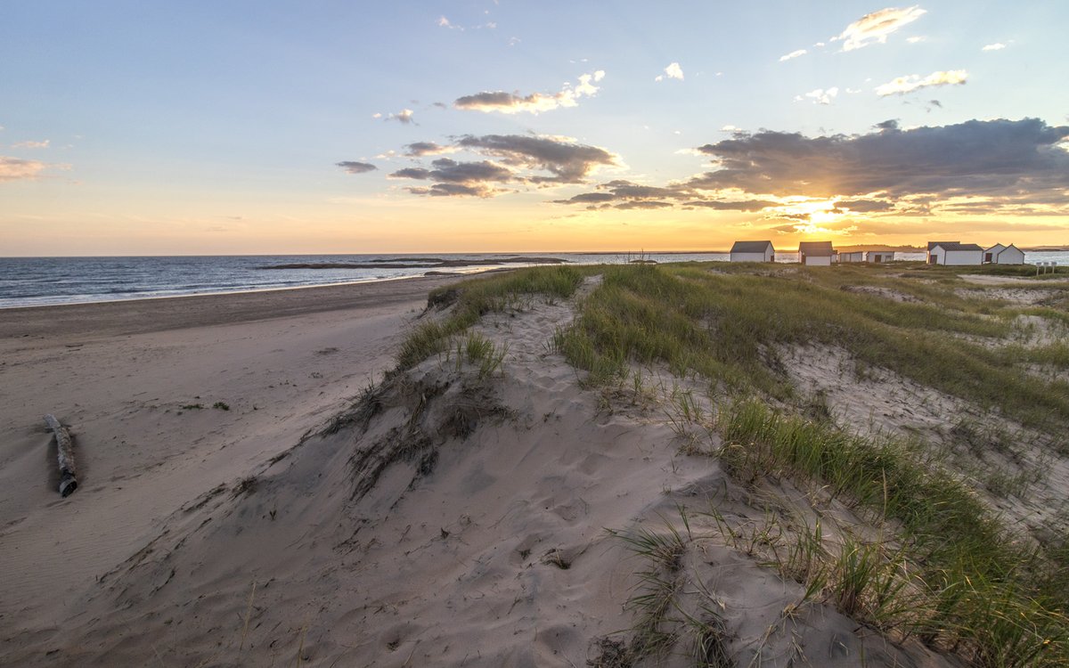IBBtravel's tweet image. I honestly can't put into words the natural beauty that is abundant in the Côte-Nord Region of Quebec.
Lucky for me, a picture is worth a thousand words - so I'll let them do the talking. 

@Quebecmaritime @cotenordqc #QuebecByTheSea #Quebec #RoadTrip