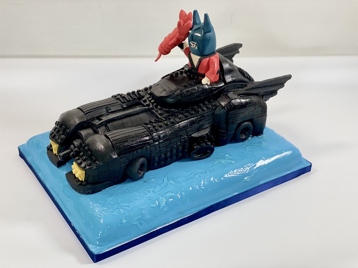 DaisyB2001's tweet photo. Happy international Batman Day! #internationalbatmanday #batman #legomovie #lobsterthermador https://t.co/pchKSxoZKH