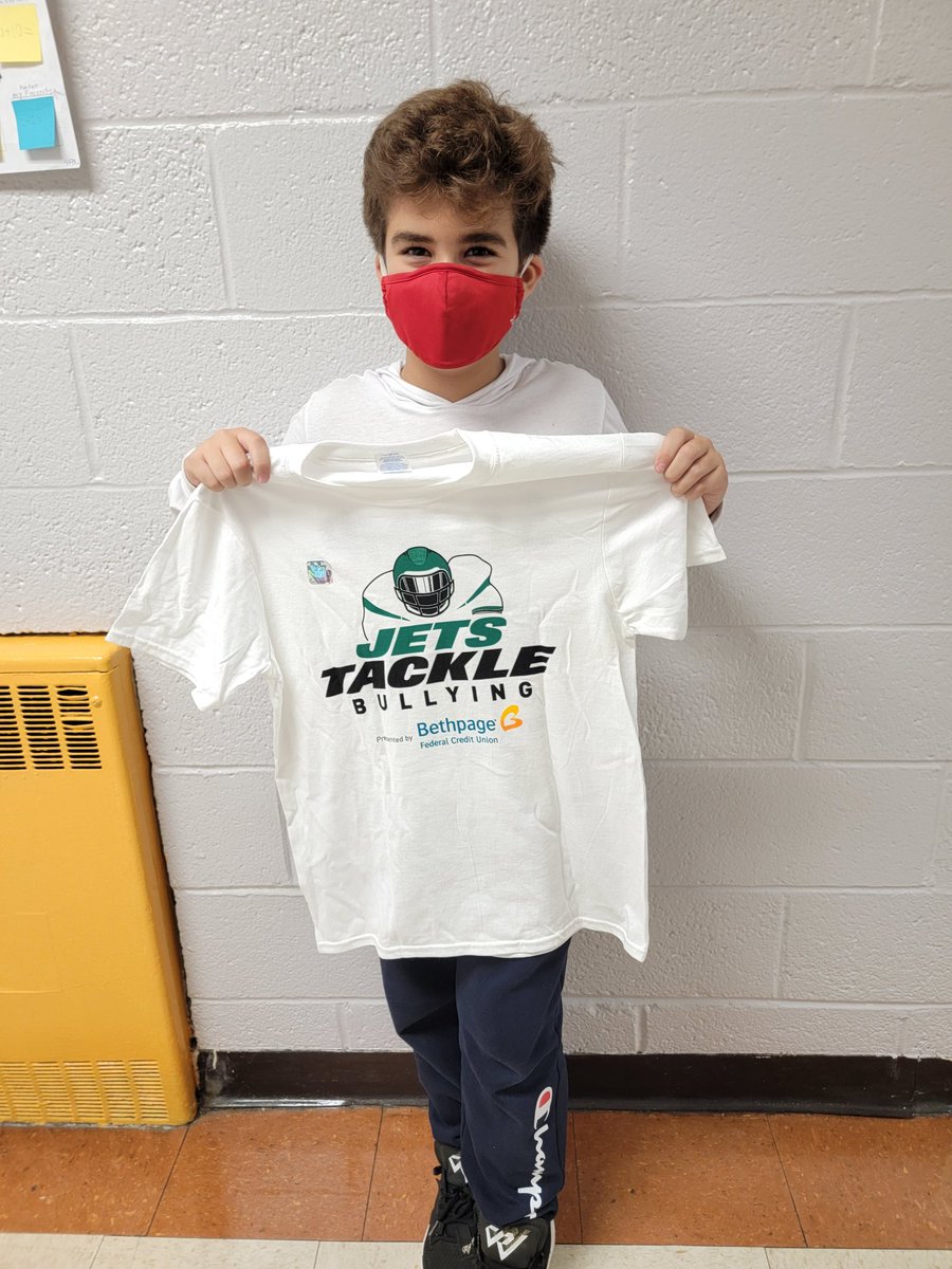 RealMemorialMAC's tweet photo. Congratulations to Mohammed, Memorial's first "Upstander of the Month"! Each month, we will recognize a student who took initiative and helped a student in need. More info to follow for parents/families...#JetsTackleBullyng @nyjets @STOMPOutBullyng @LoveBethpage @MemorialMES https://t.co/msJ5AaVOqY