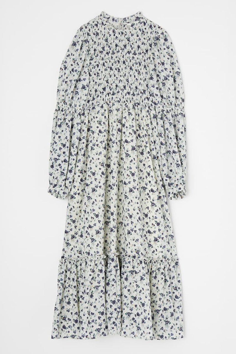 Moussy Official V Twitter New In Foil Print Shirring Dress T Co Ejtmcttffz オリジナルの花柄にホイルプリントを施したこだわりの生地を使用したワンピース 身頃と袖にはとシャーリングを入れ 女性らしいメリハリのあるシルエットが叶う一着 Moussy Official V Twitter New In Foil Print Shirring Dress T Co Ejtmcttffz オリジナルの花柄にホイルプリントを施したこだわりの生地を使用したワンピース 身頃と袖にはとシャーリングを入れ 女性らしいメリハリのあるシルエットが叶う一着