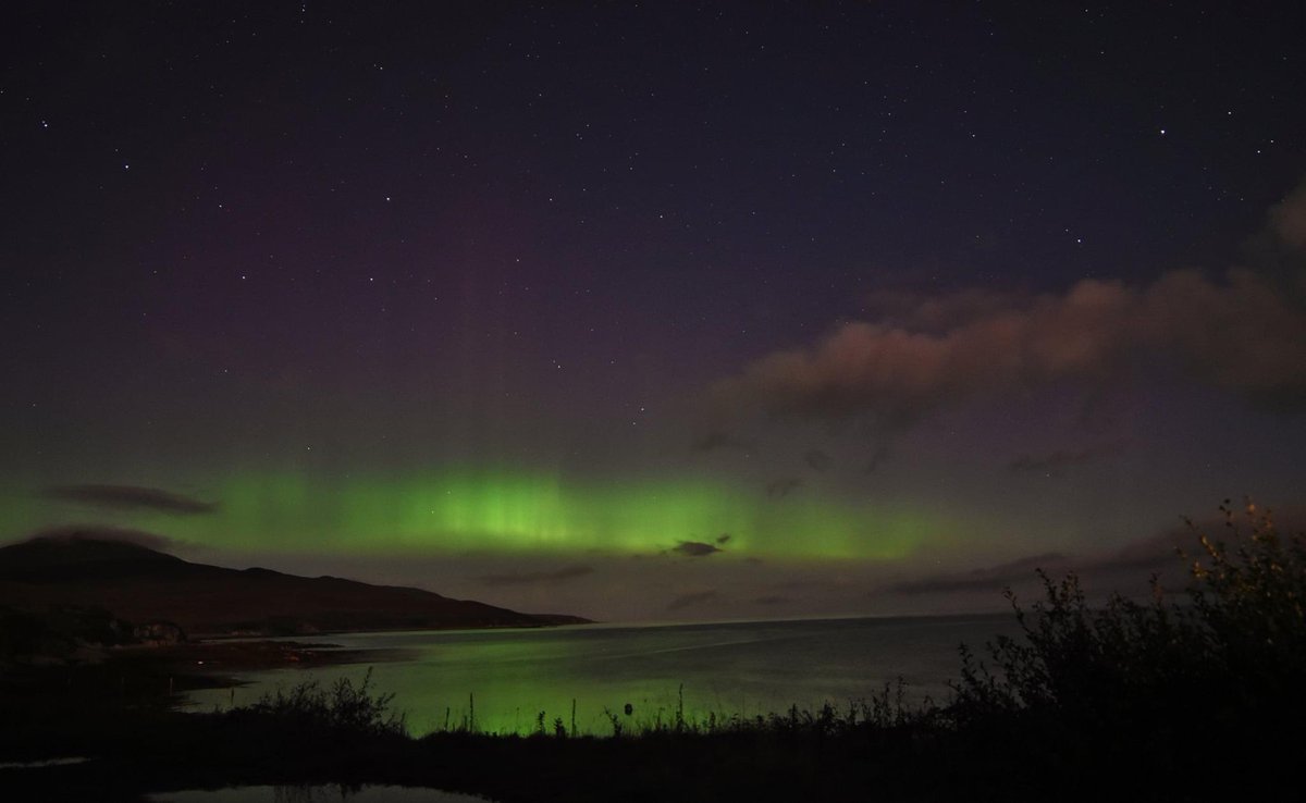 GlenegedaleH's tweet photo. Last night did not disappoint any of us here on Islay. Between 11pm last night and just after midnight we were treated to the most beautiful show of Aurora We were lucky enough to watch from right here at @GlenegedaleH 

📸 Billy Stitchell took these photos &amp; allowed us to share https://t.co/L0Q1yKpEo3