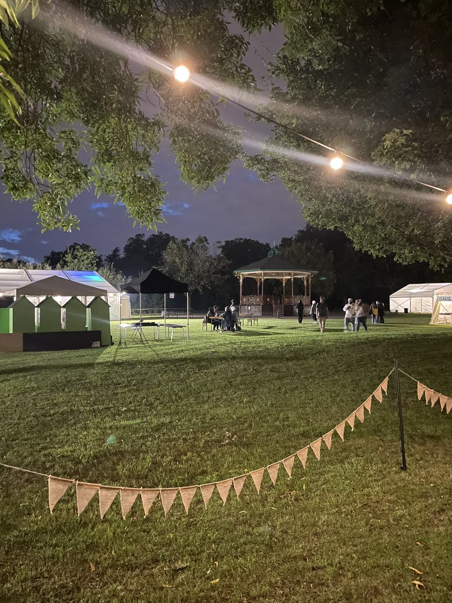 Wonderful day at <a href="/QPBookfest/">Queenʼs Park Book Festival</a>! @RevRichardColes a real highlight: moving, witty and thought-provoking.