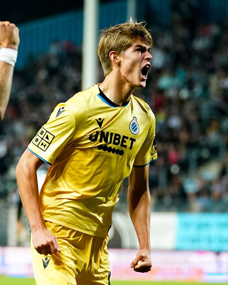 ClubBrugge's tweet photo. What a week for King Charles! 🤩👑 https://t.co/YZodb6tV3L