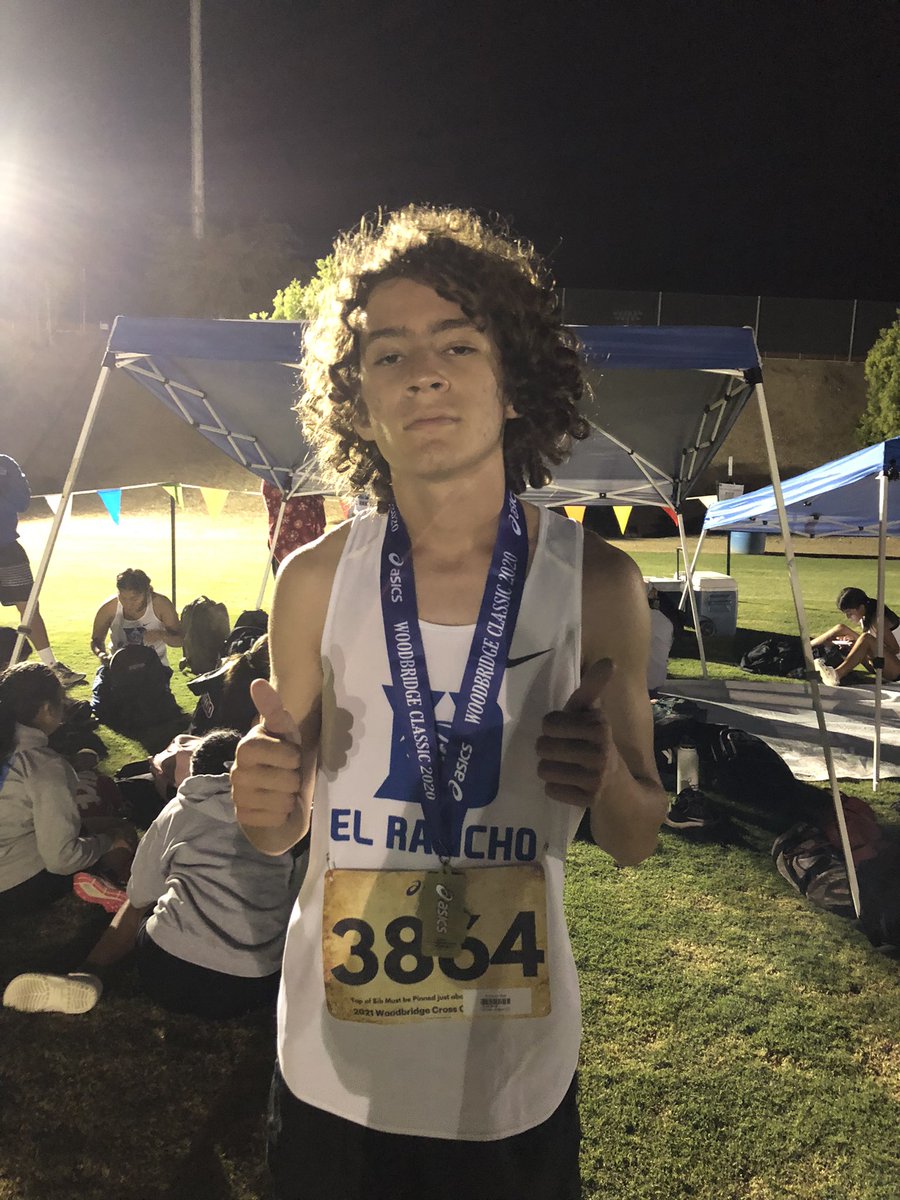 Another invitational another medal for our son Joaquín LaFarga! 38th place and knocked off 1:18 off his time…personal best of 18:12!! #bluepride <a href="/ERHSDONSXCandTF/">El Rancho T&F and XC</a> <a href="/ERHS_Athletics_/">El Rancho High School Athletics</a>