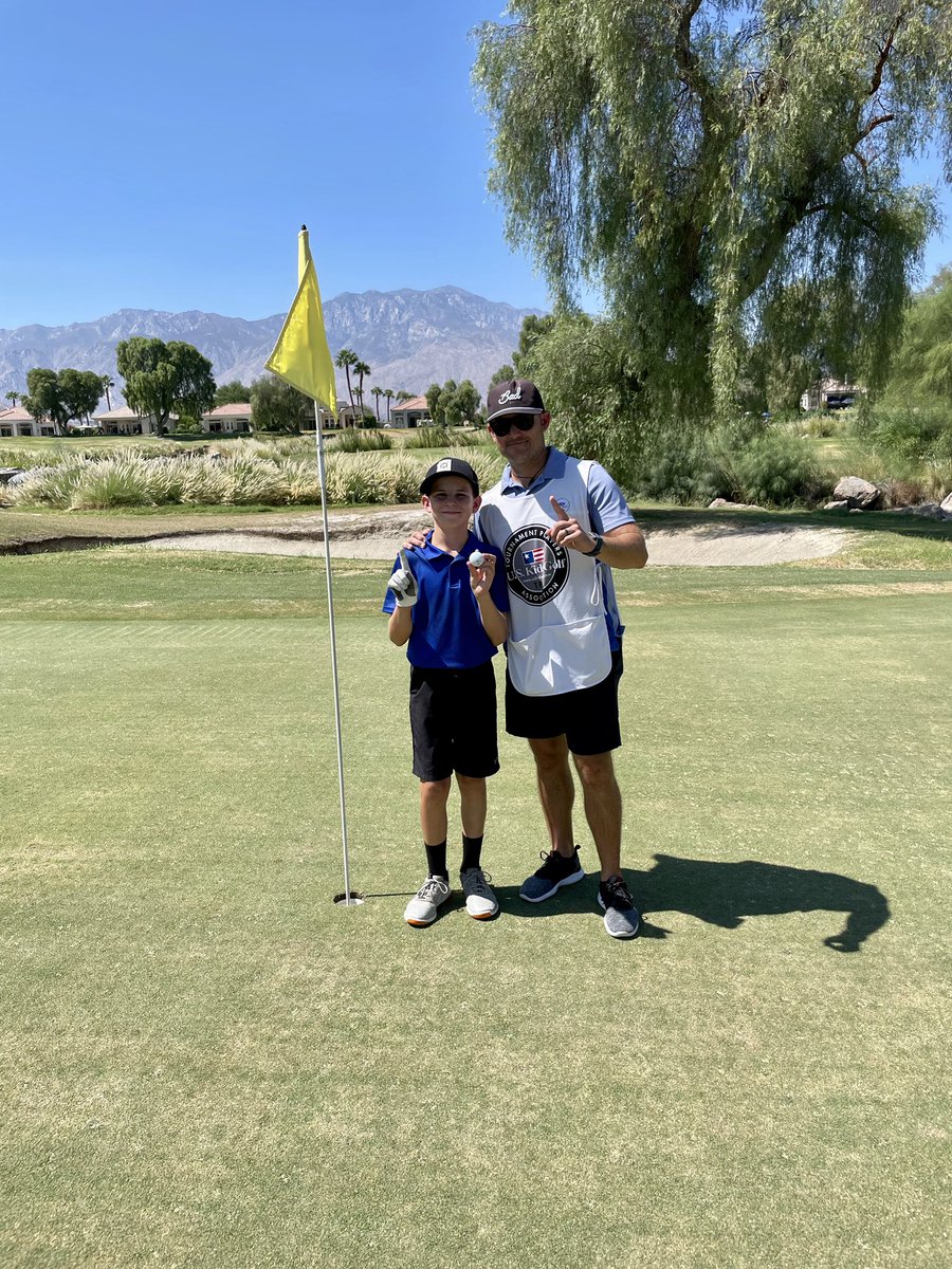 uskidsgolf's tweet photo. Odds of two aces in one round? 1 in 67 million 🤯 

Jake Martinez of Arizona did that at the 2021 U.S. Kids Golf Palm Springs Open for the first two aces of his life! Congrats, Jake! #uskidsgolf https://t.co/amQmYSaW9w