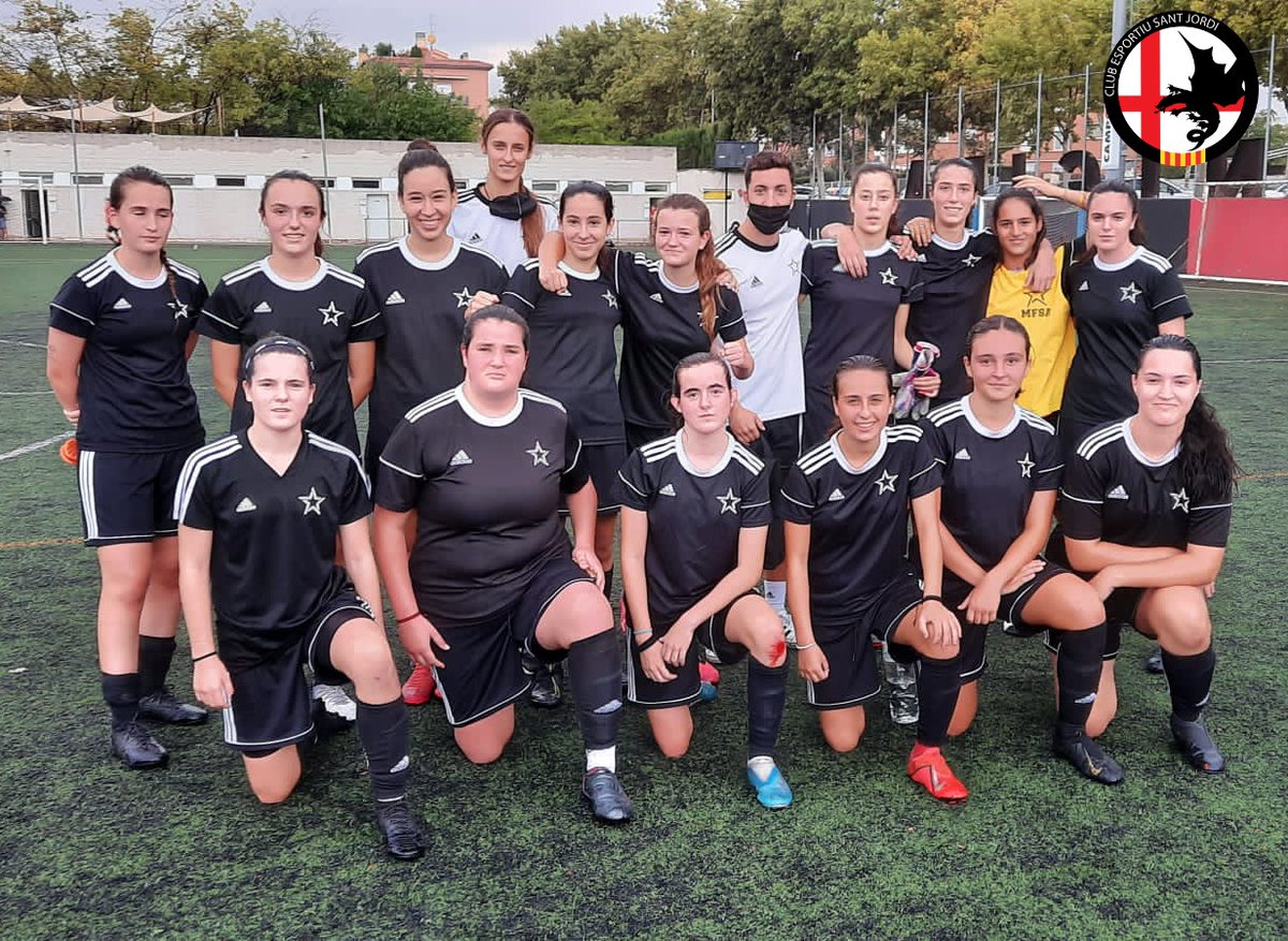 Segon partit de la pretemporada del nostre Juvenil. 

Agafant sensacions de cara la temporada.

A seguir treballant noies!! 💪⚽

#lacasadelfutbolfemení #CESJ