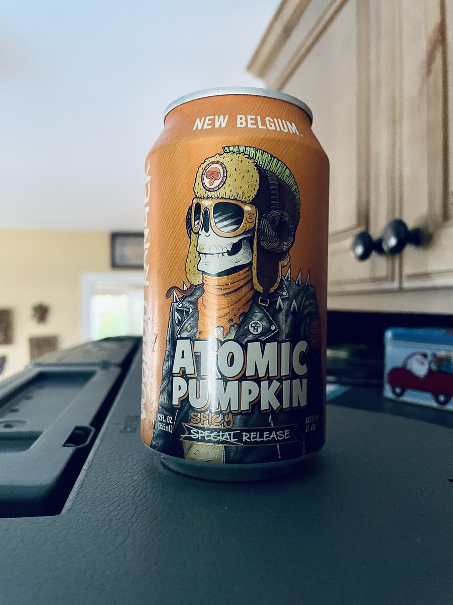 MSzeszulski's tweet photo. @DirkDigglinator @fieldingfowler No fancy Junior Science kit here.. just some Habanero Infused Atomic Pumpkin.  #TalkinPumpkin #ScarySpice #NewBelgium @newbelgium https://t.co/mtm8B9rP5E