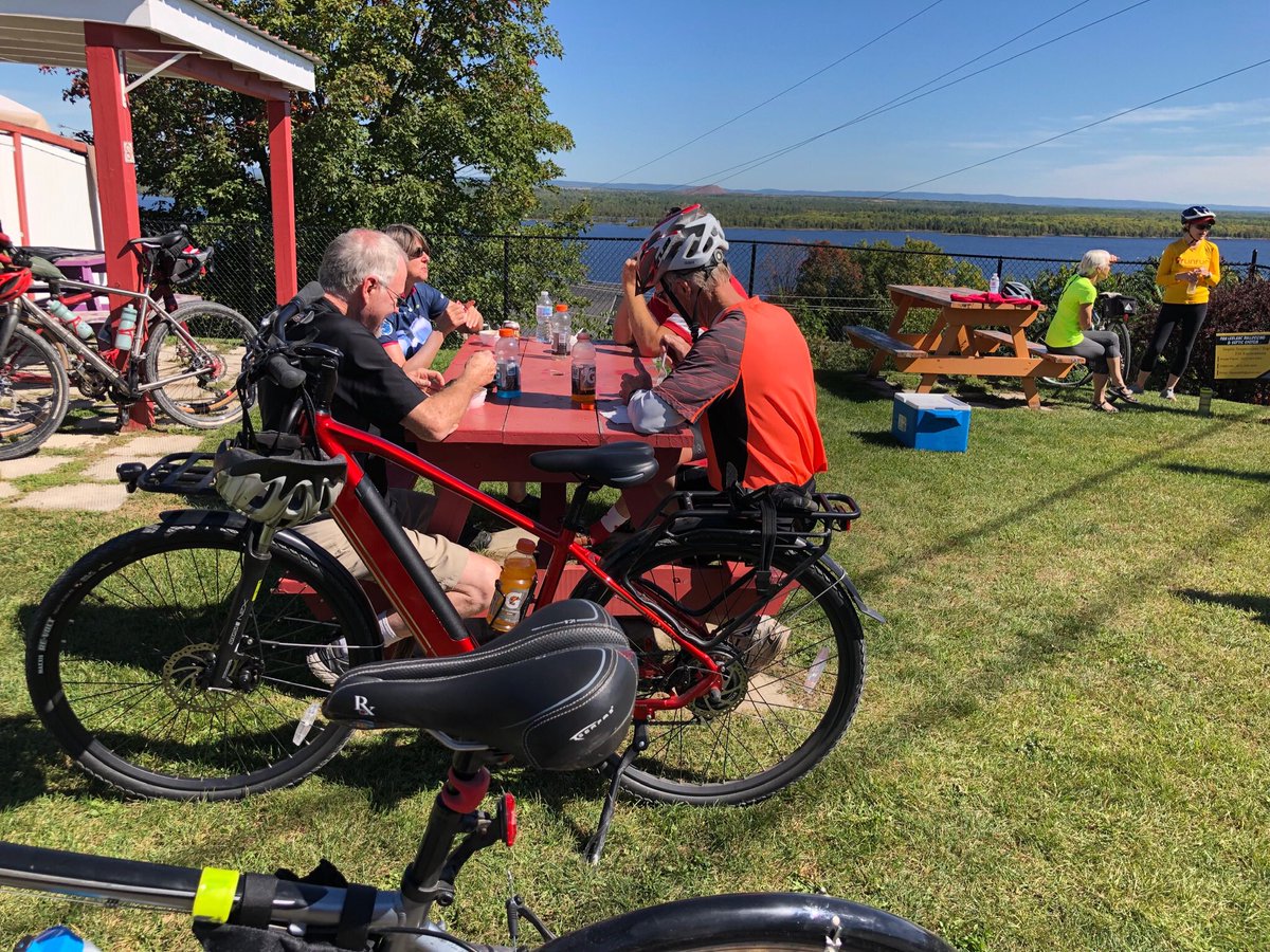 MBTRec's tweet image. A beauty day had by all during our annual Tour de Poutine with 20 #cyclists participating. A modest 24k loop through the Township started at Red Pine Bay &amp;amp; ended at Betty’s Chips in Braeside where survivors slammed snacks of all-world Poutine!