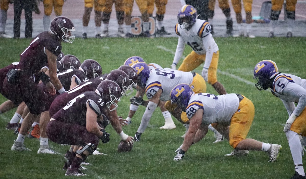 (PHOTOS 2/4) FINAL: @CalLutheran 25, Puget Sound 21. The Kingsmen rally from a 21-3 fourth quarter deficit to beat the Loggers in an improbable come-from-behind victory. #CLU #GoKingsmen