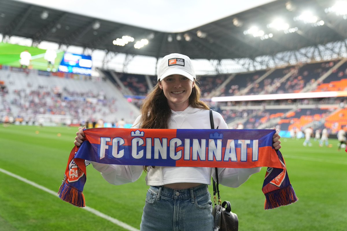 Soccer Queen of the Queen City checking in from <a href="/TQLStadium/">TQL Stadium</a> ⚽️🇺🇸

🌹 <a href="/roselavelle/">Rose Lavelle</a> 🌹