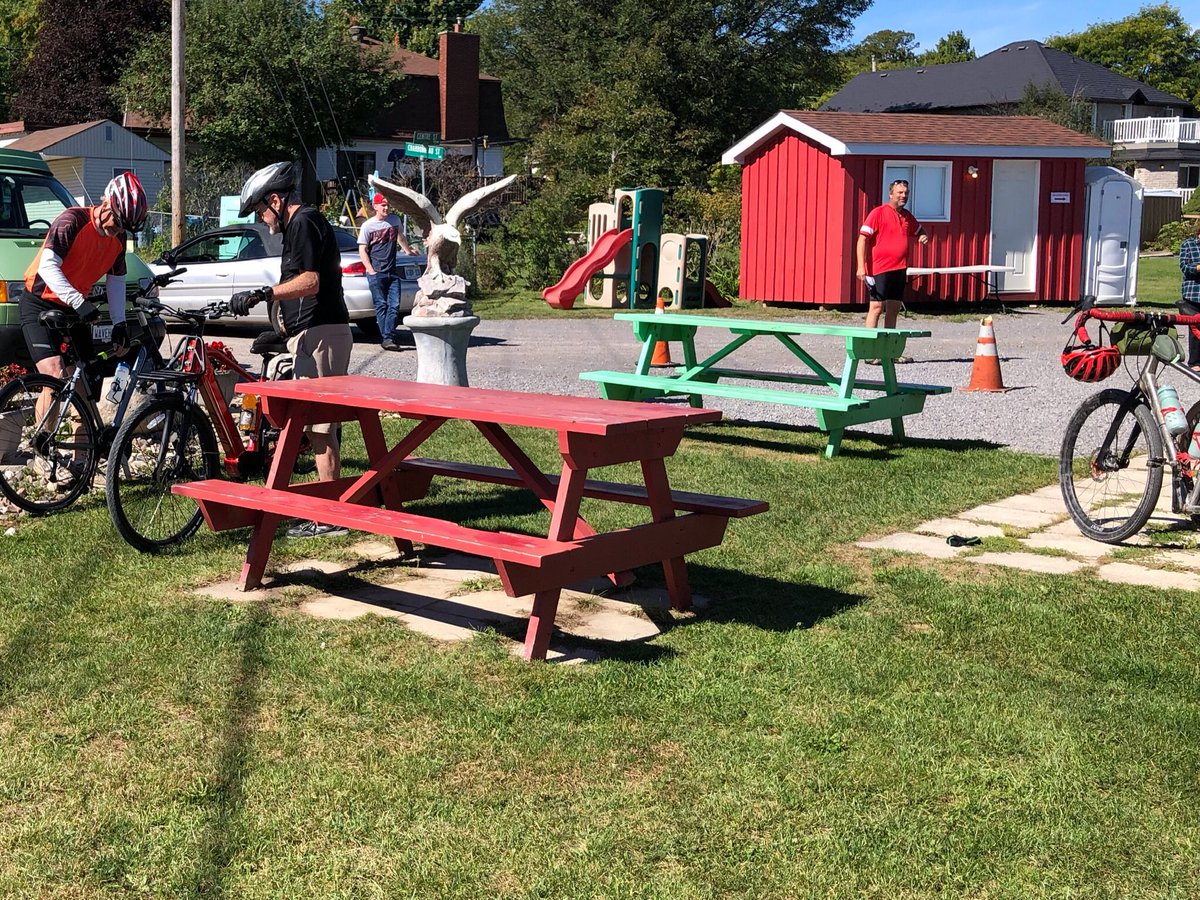 MBTRec's tweet image. Spectacular #ride today in McNab/Braeside for our annual Tour de Poutine #cycling #event Thanks to Betty’s Chips in Braeside for providing incentive to get to the end of the route... spectacular Poutine #delicious