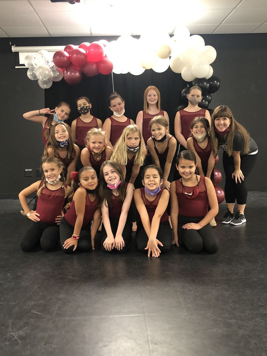 Anderson109Anna's tweet photo. Junior Dance Team https://t.co/G1GlB4h6Vq