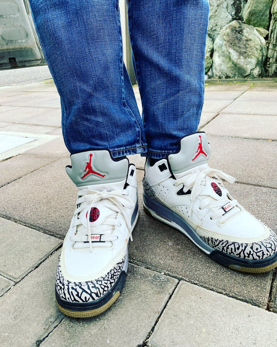 kon_k_13's tweet image. 最近ご無沙汰やったけど、やっぱりカッケーわ。

#airjordan #sonoflow