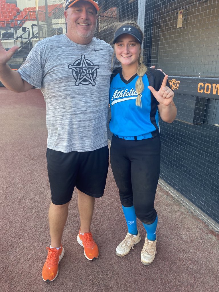 Thank you <a href="/OSUcoachG/">Kenny Gajewski</a> &amp; <a href="/J_Cottrill_/">Jeff Cottrill</a> for more great instruction at @CowgirlSB camp!! <a href="/OKAthleticsAcad/">Oklahoma Athletics Softball</a>