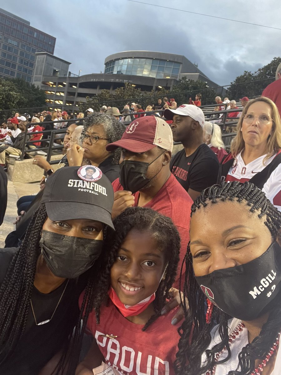 Great win tonight @StanfordFball! Football mamas sisterhood! #thefamilyyouchoose